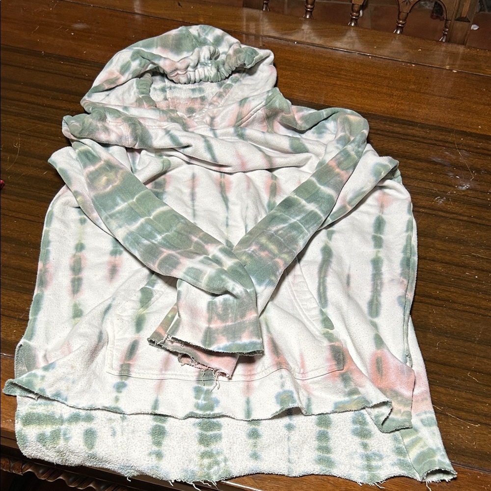 Young fabulous and broke hoodie. Size large. Good condition.